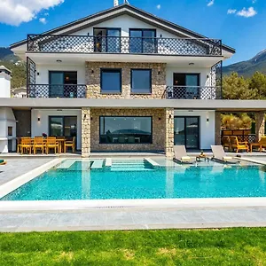 Oludeniz 4 Bedroom - 9318 Villa